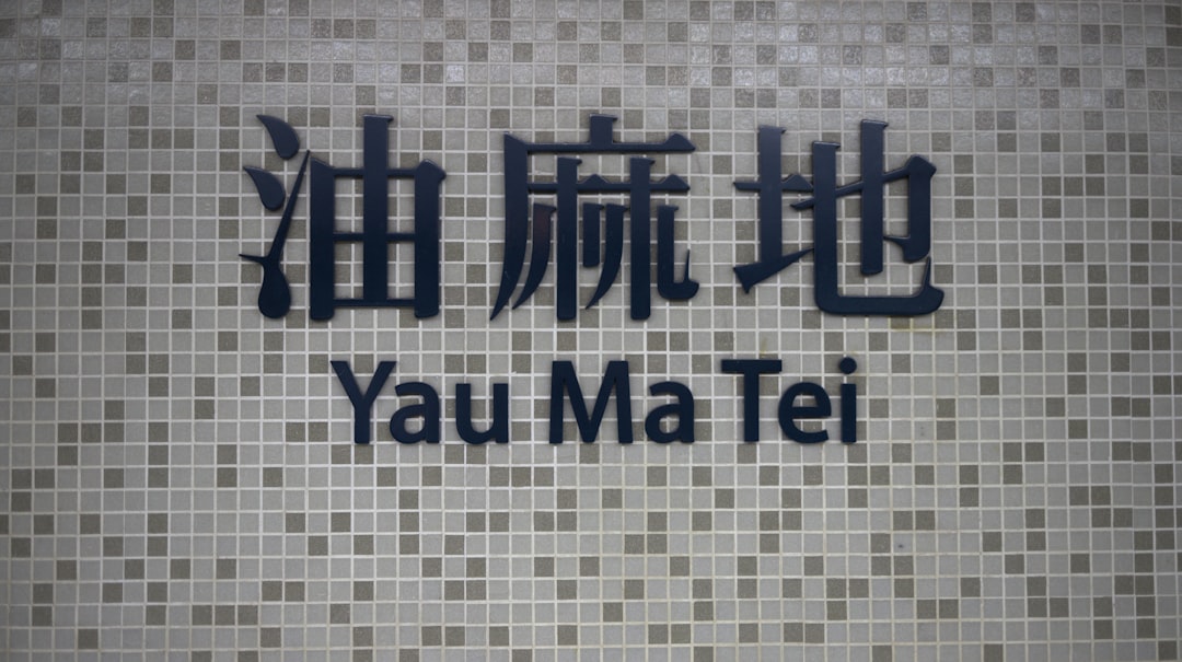 黑色中塔机箱外观