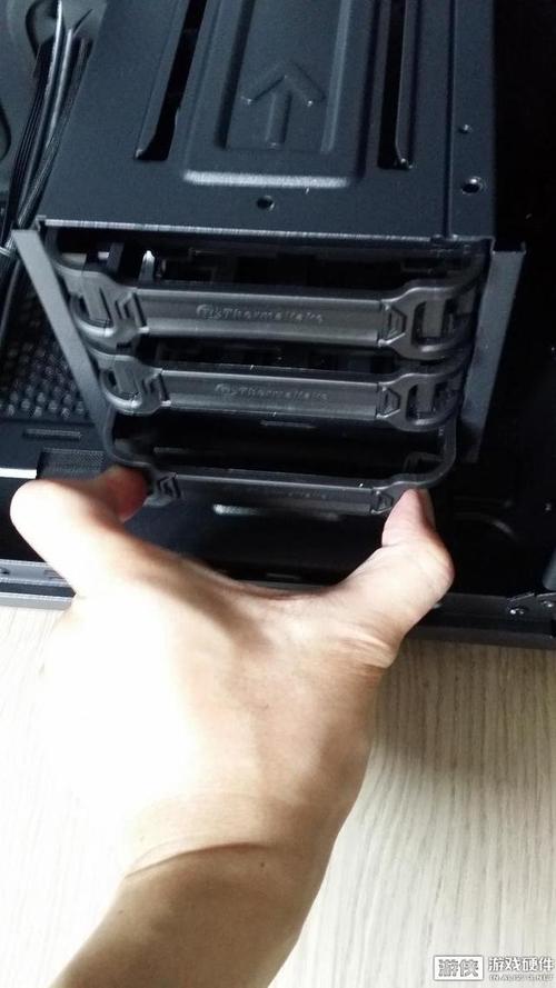 PC cooling system with fans