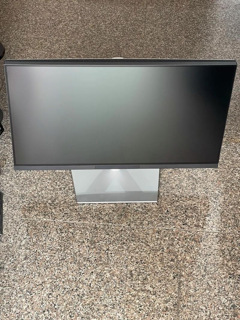 戴尔UP3221Q 4K专业显示器深度评测:色彩精准与商务设计的完美结合