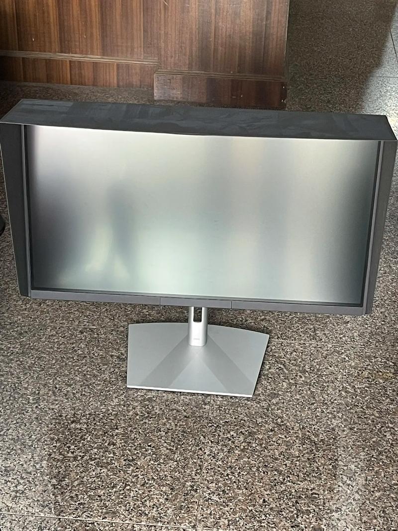 显示器侧面视角