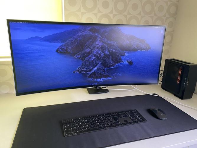 LG 38WK95C 37.5英寸4K超宽曲面显示器深度评测:设计与性能兼备