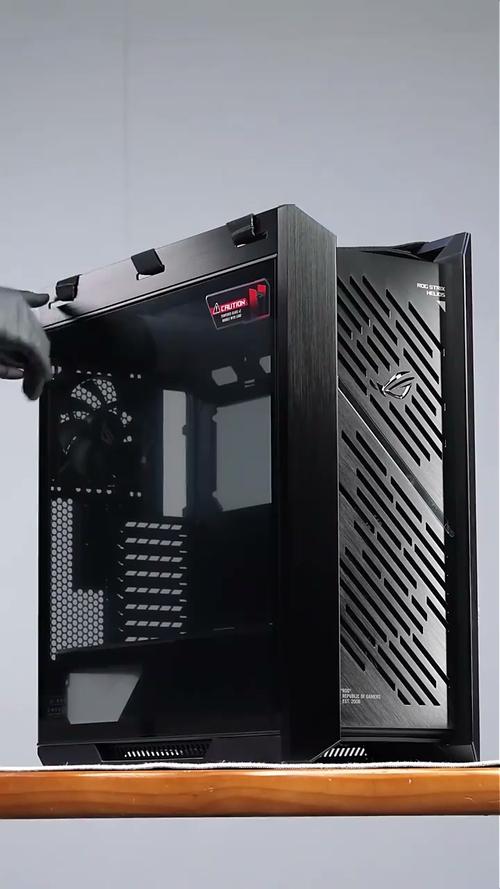 华硕ROG GX601S机箱深度评测：铝合金格栅与极致散热的旗舰之选