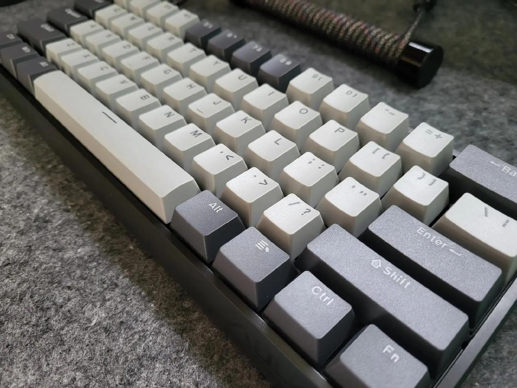 狼蛛WIN 60HE PRO键盘外观