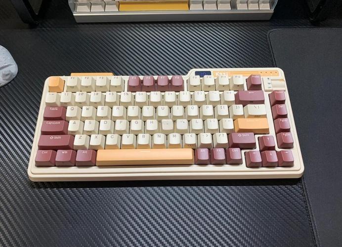 机械键盘RGB灯效展示
