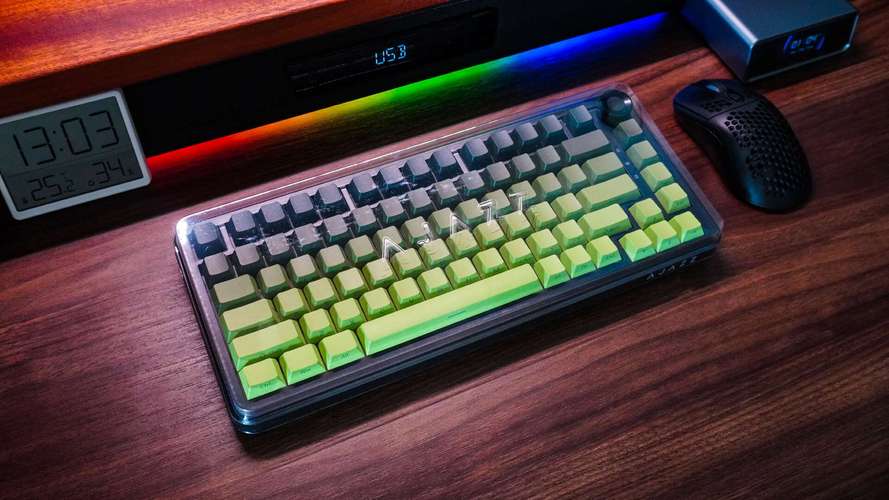 RGB背光机械键盘灯光效果