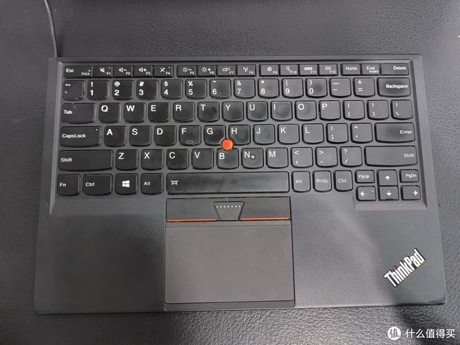 Keyboard on table with no heat