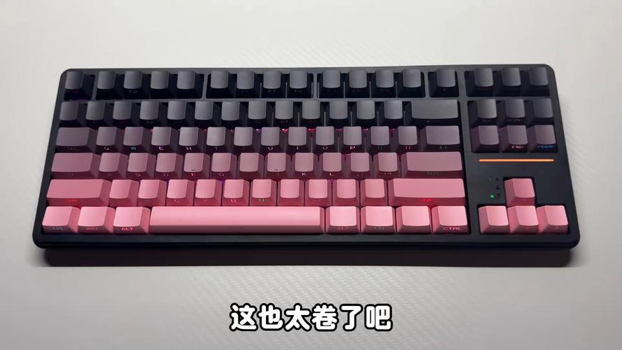 机械键盘打字办公场景