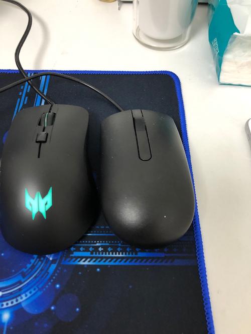 鼠标RGB灯光效果