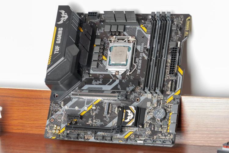 Power delivery components on motherboard