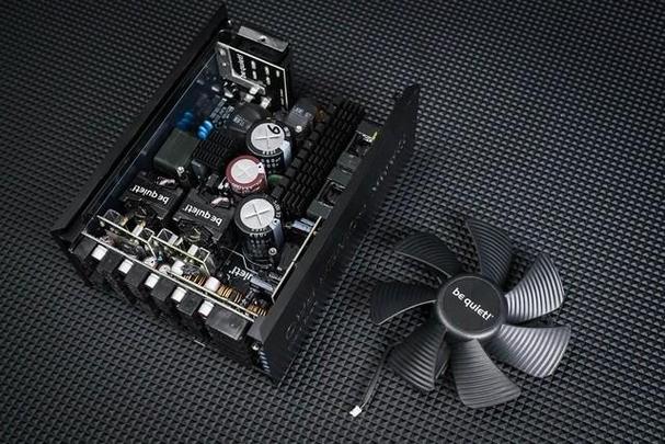 德商德静界 DARK POWER PRO 13 vs DOSS CLOUD FOX 深度对比：电源与音箱的跨界对决