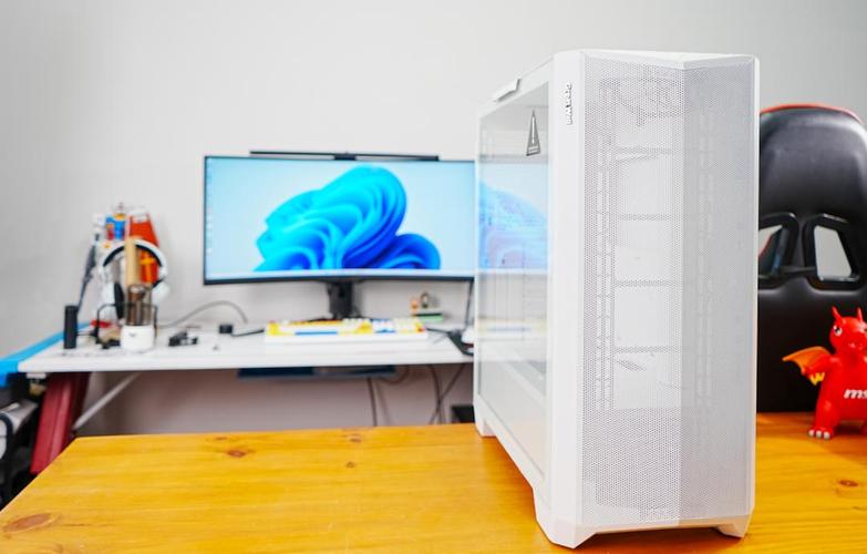 Computer cooling system close-up