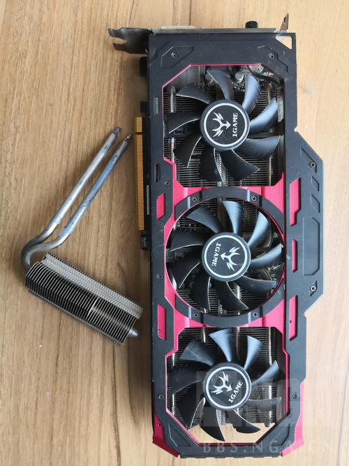 显卡RGB灯效与火焰设计