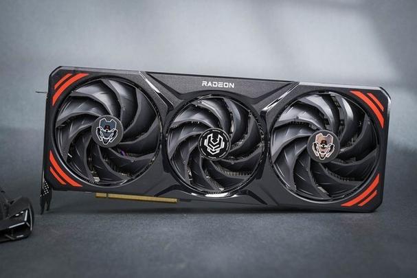 游戏玩家使用RX 7700 XT