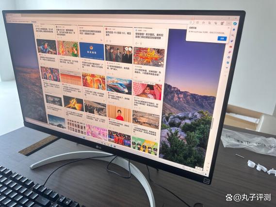 LG 27UP600 vs 明基PV3200U 深度对比：4K显示器谁更值？