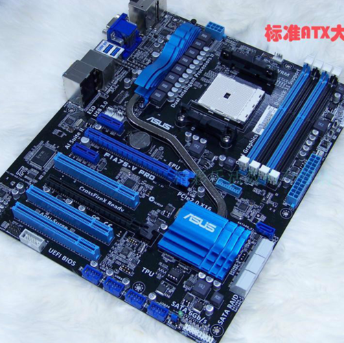 华硕F1A75-V主板接口特写