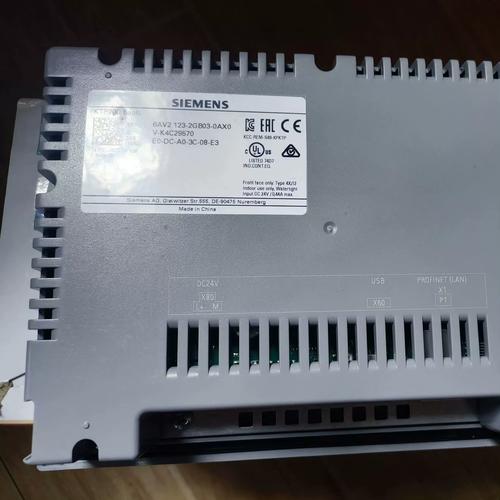 游戏机箱内部硬件安装