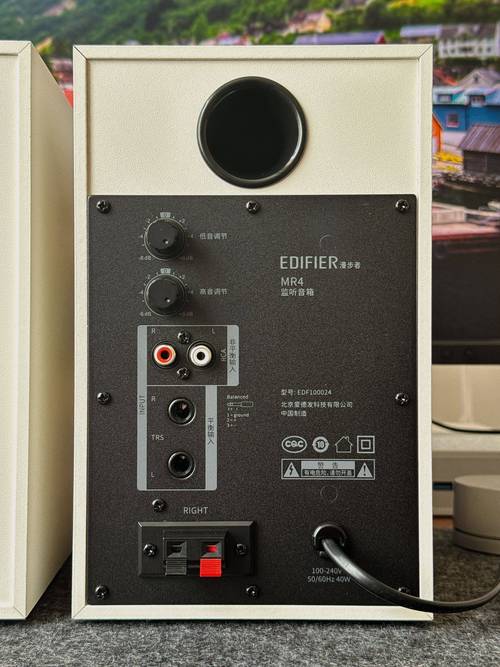 英歌PMX-422-USB音箱正面外观