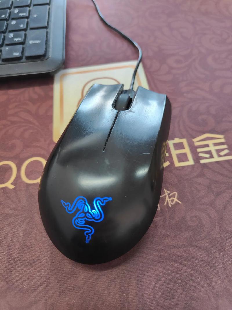 High-tech gaming mouse specifications