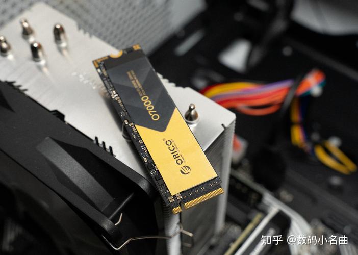 SSD 散热与温度监测