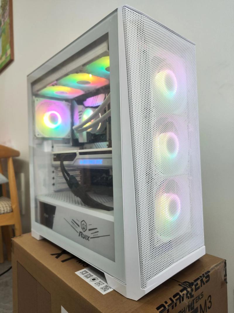 tcomas LX800 PRO 风扇与冷排特写