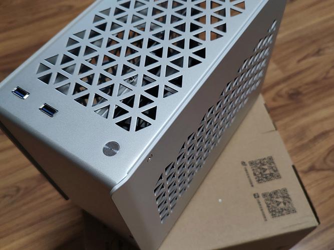 金河田MATE Q1标准版评测：铝合金小钢炮，MATX机箱的新选择