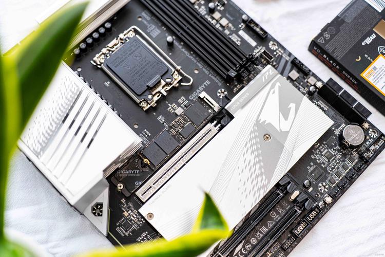 西数SN850X 2TB版本上市:容量翻倍,性能依旧顶级,售价1999元起