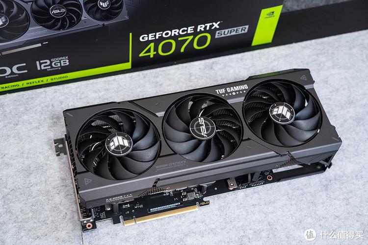 华硕TUF GAMING GT302整机展示