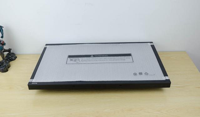Power meter measuring monitor power consumption