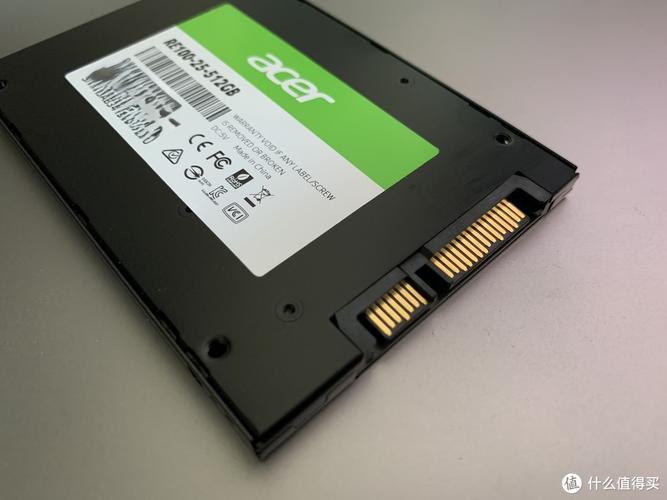 Acer RE100 vs 亿储J11 固态硬盘深度对比