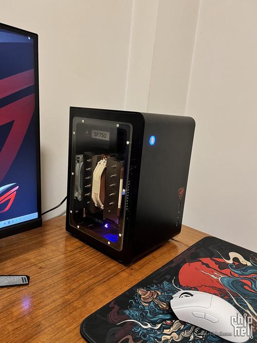 乔思伯U2铝合金机箱外观