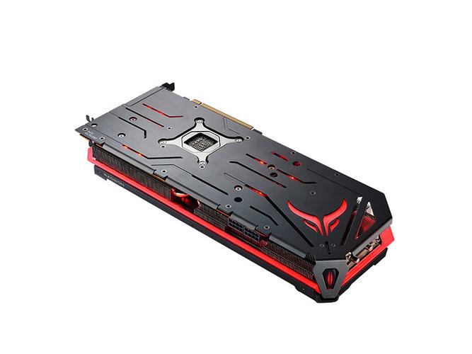 撼讯RX 7800 XT 16G红魔正面三风扇设计