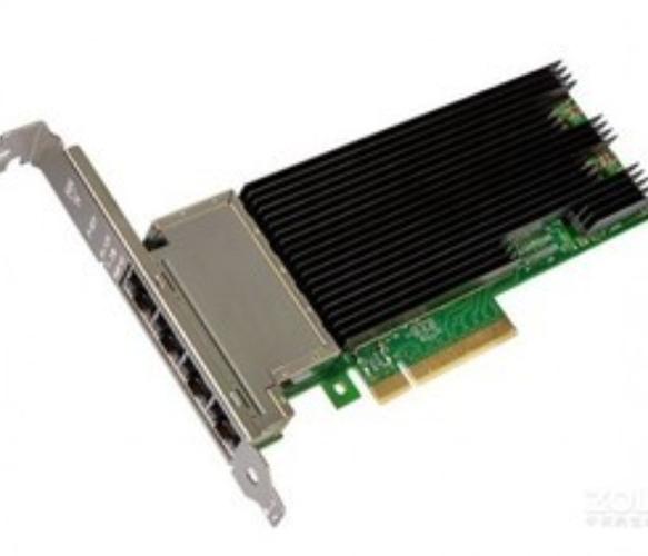 Intel X710-T4 散热片细节