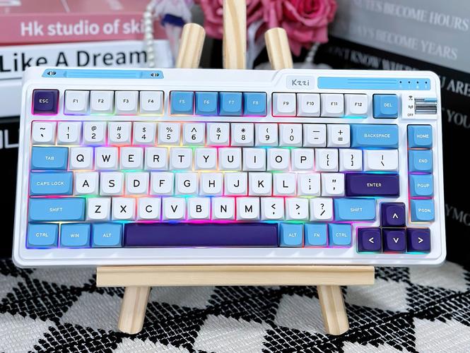 珂芝K75Lite vs 雷神红蜘蛛K750：入门机械键盘深度对比