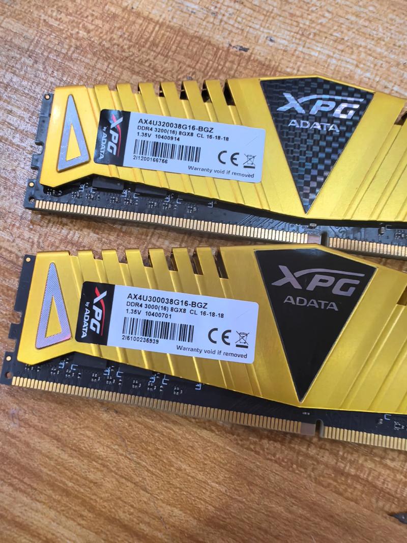 Shopping cart with memory module