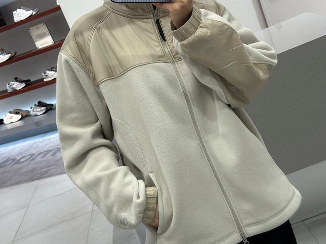 显卡价格标签对比图