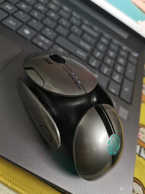 整洁的桌面供电管理