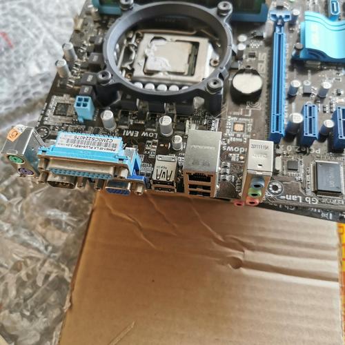 ATX与Micro ATX主板尺寸对比图