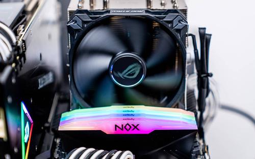 华硕ROG STRIX XF120 vs 半岛铁盒天狼星D400 PRO深度对比