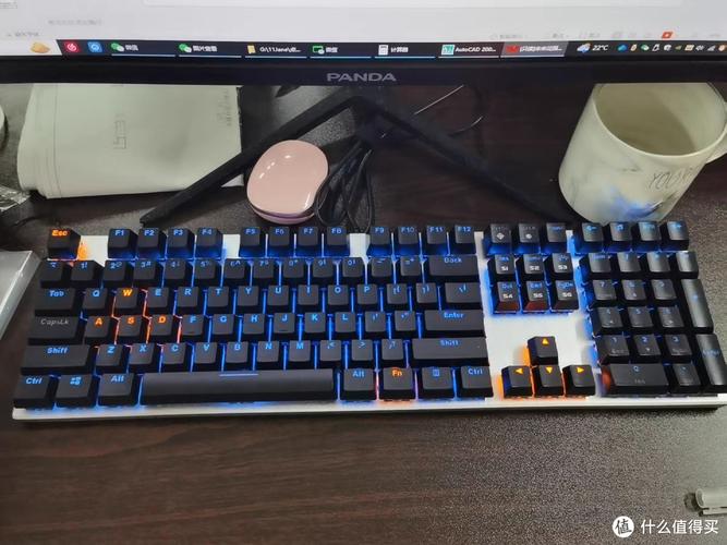 整洁办公桌