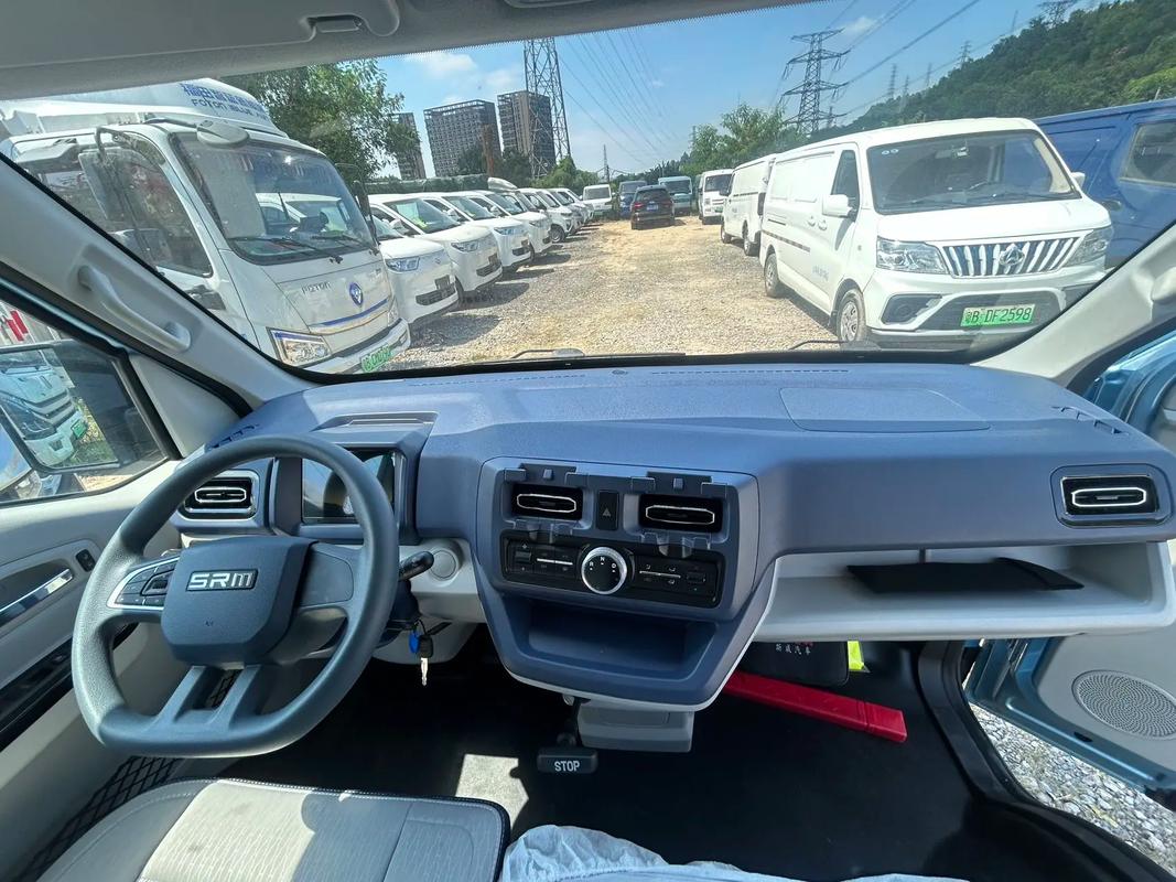 积至平头哥M5价格标签