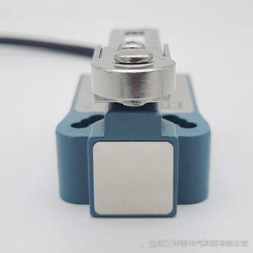 显示器选购建议与用户场景展示