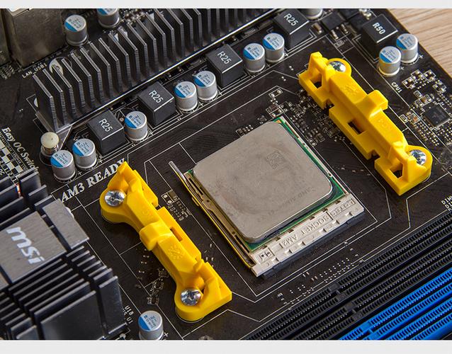 AMD AM4主板安装示意图