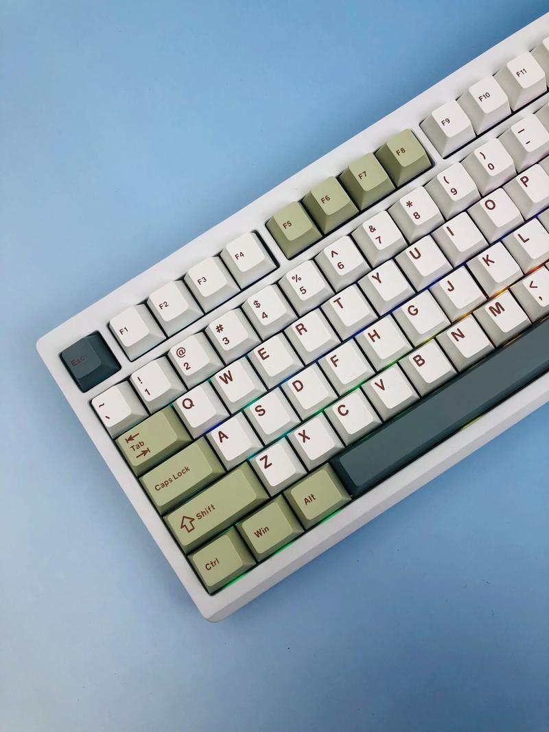 黑爵QS87标准白：美拉德轴首测，RGB美拉德配色惊艳登场
