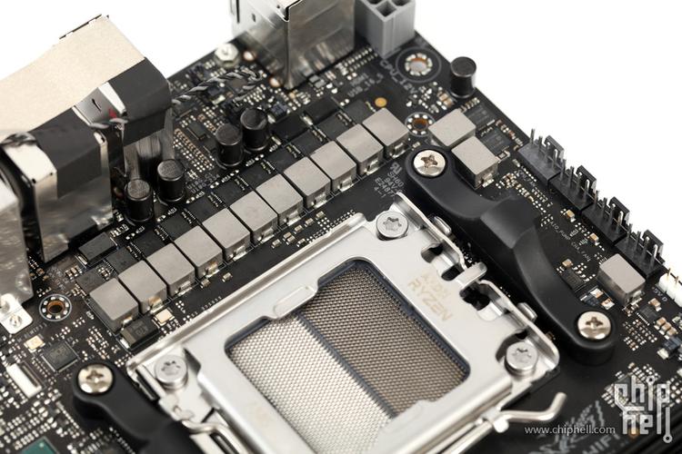 DDR5内存条特写