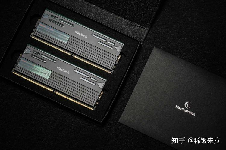购物篮中的电脑硬件