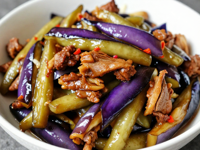 茄子烧鸭肉的制作细节与口感掌控