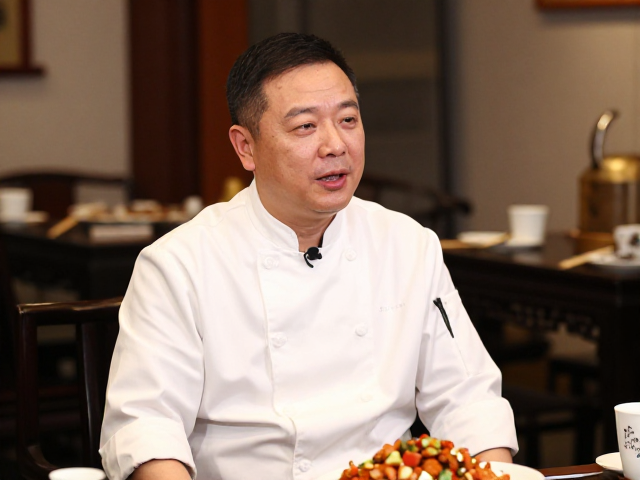 名厨之路：从市井烟火到技艺巅峰