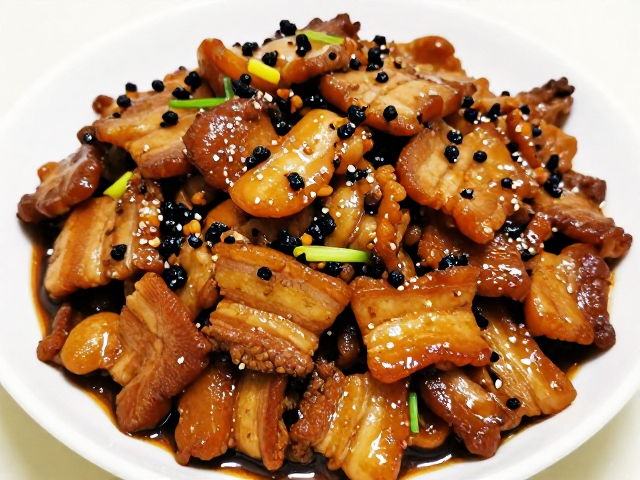 回锅肉加豆豉更香？搭配鲢鱼小茴香焯水去腥全攻略