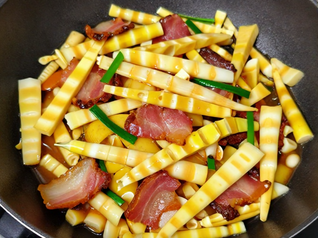 冬笋家常做法:冬笋炒腊肉