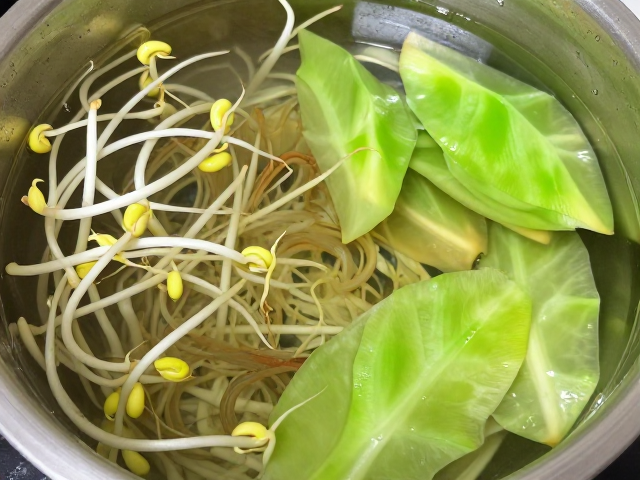 花椒系列教程，豆芽苕粉莴笋焯水去腥，泡菜坛密封防霉干货保存指南